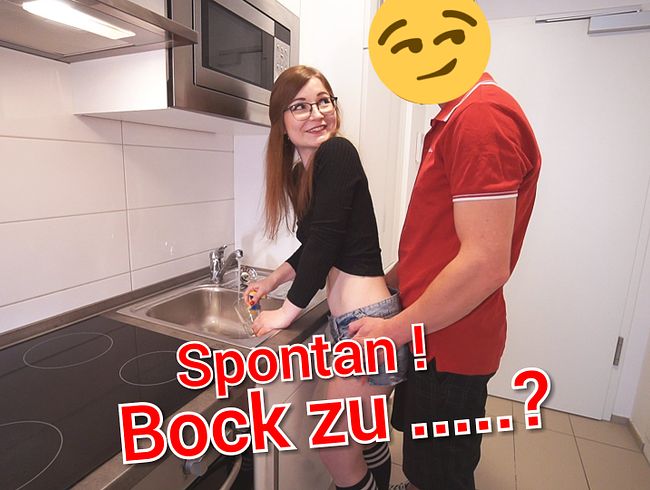 TinyEmily Porno Video: Spontan Bock zu fi**en ohne Gummi?? EXTREM Gesichtsbesa**ng !!!